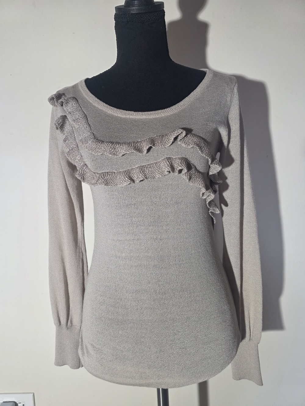 H&M Divided Taupe Ruffle Scoop-Neck Sweater (Size 4)